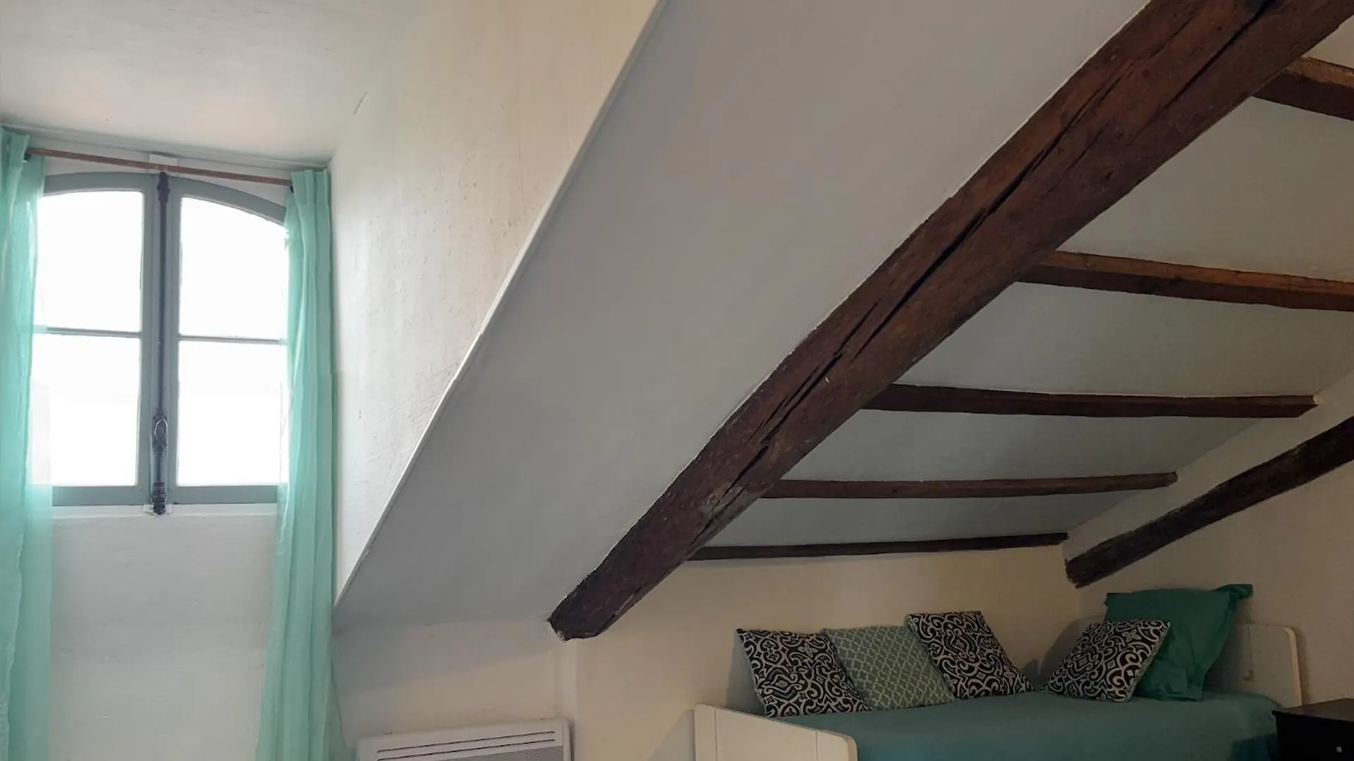 Apartment Ferienwohnung Garibaldi Mansarde Nizza